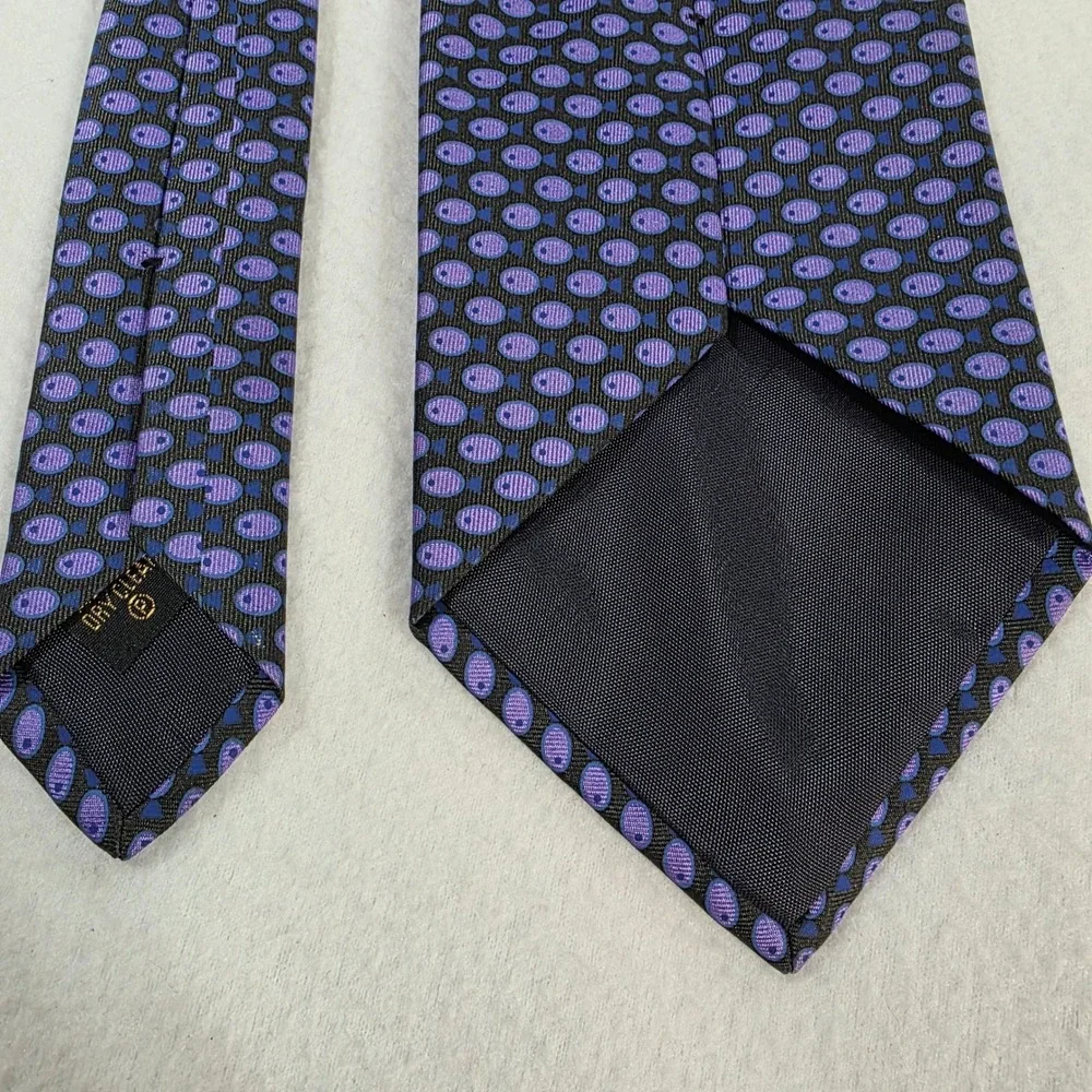 J. McLaughlin Mens Purple Silk Fish Pattern Classic Necktie Made in USA